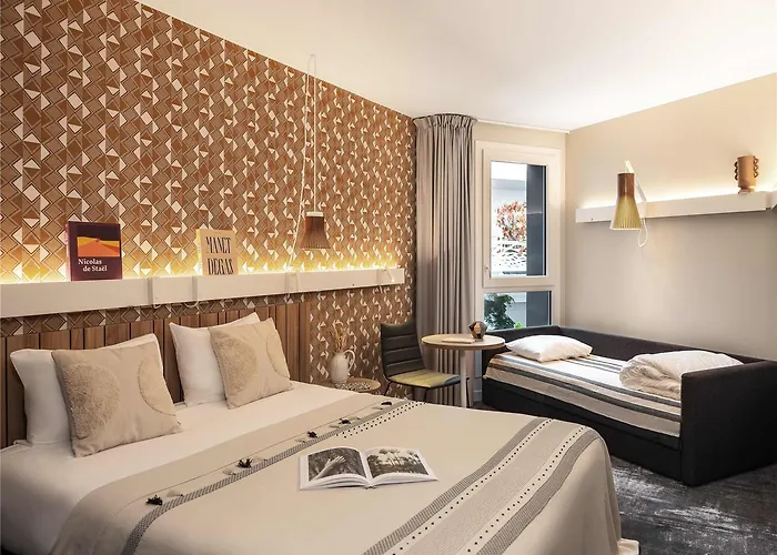 Ibis Gare Montparnasse Catalogne Hotel *