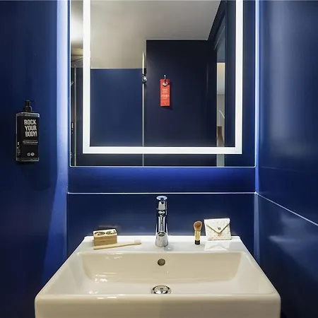 Ibis Gare Montparnasse Catalogne 호텔